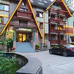 Apartmanovy Dom Fatrapark - Ap 318, Ap 306 Mezonet 아파트 *
