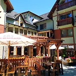 Apartmanovy Dom Fatrapark - Ap 318, Ap 306 Mezonet 아파트 루좀베로크