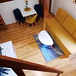 Apartmanovy Dom Fatrapark - Ap 318, Ap 306 Mezonet شقة *