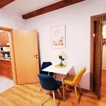 Apartmanovy Dom Fatrapark - Ap 318, Ap 306 Mezonet شقة روجومبيروك
