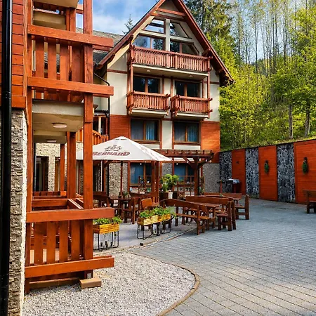 아파트 Apartmanovy Dom Fatrapark - Ap 318, Ap 306 Mezonet 루좀베로크