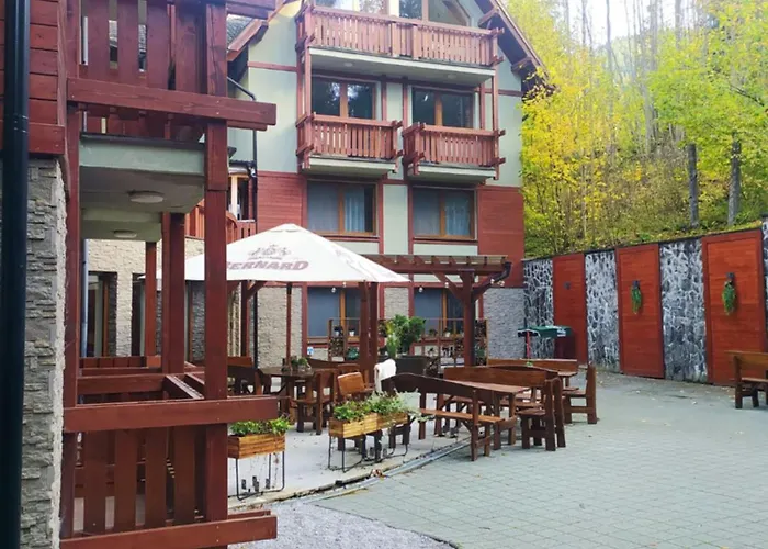 Apartmanovy Dom Fatrapark - Ap 318, Ap 306 Mezonet 鲁容贝罗克